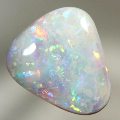 SOLID SEMI BLACK OPAL Very brightly in rolling flashes 